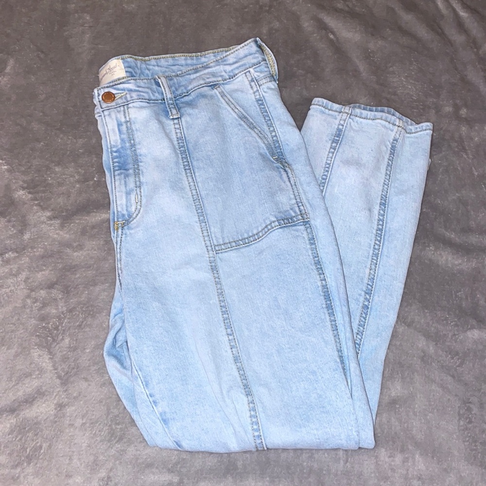 Light washed JEANS😍